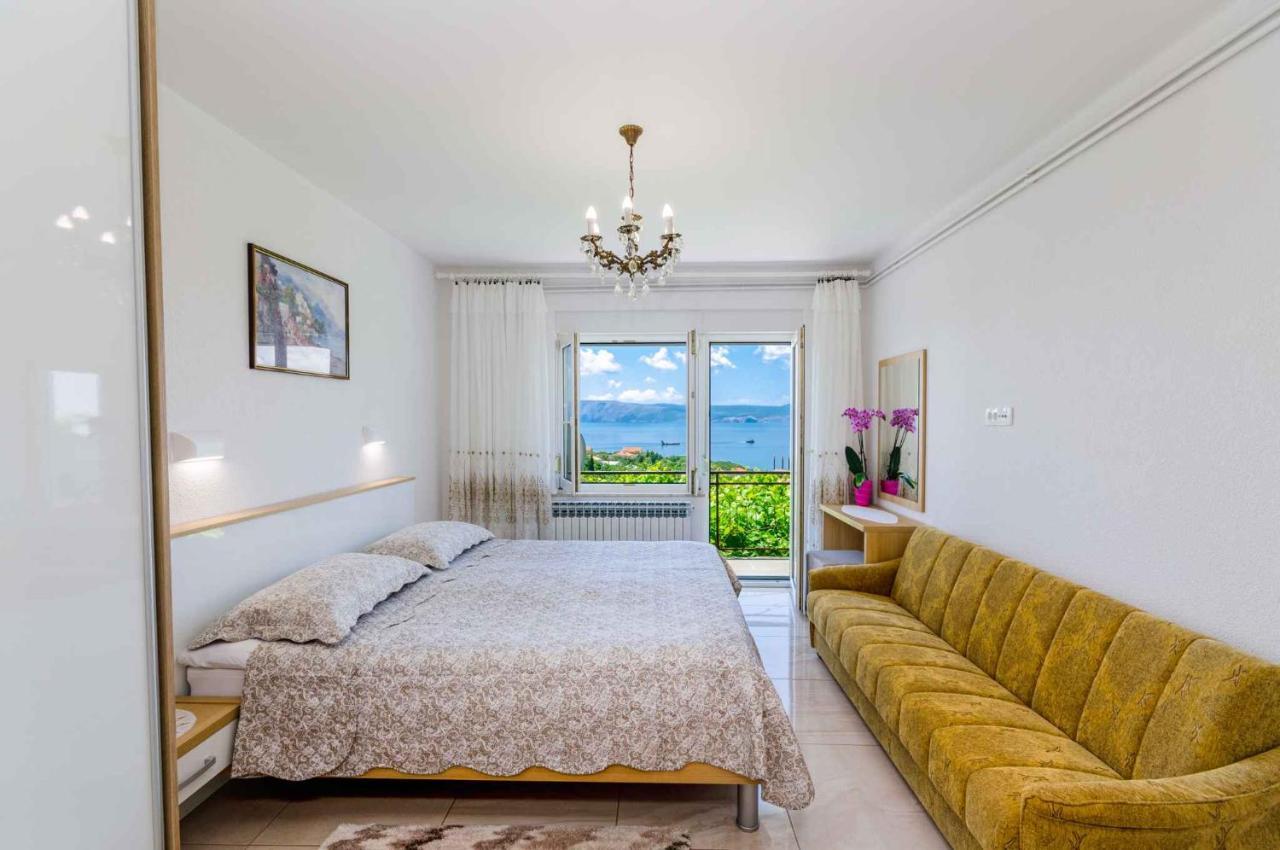 Apartment In Novi Vinodolski 15274 波威尔 外观 照片