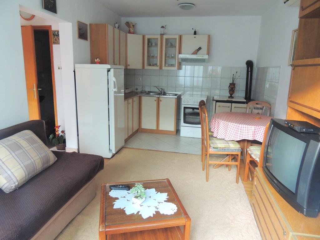 Apartment In Novi Vinodolski 15274 波威尔 外观 照片