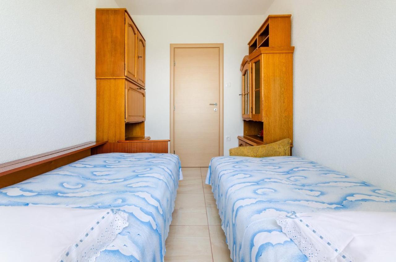 Apartment In Novi Vinodolski 15274 波威尔 外观 照片