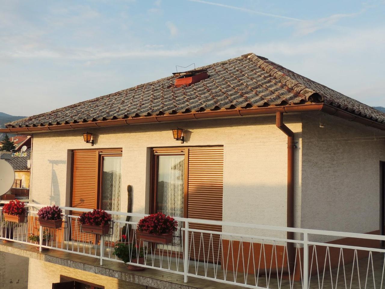 Apartment In Novi Vinodolski 15274 波威尔 外观 照片