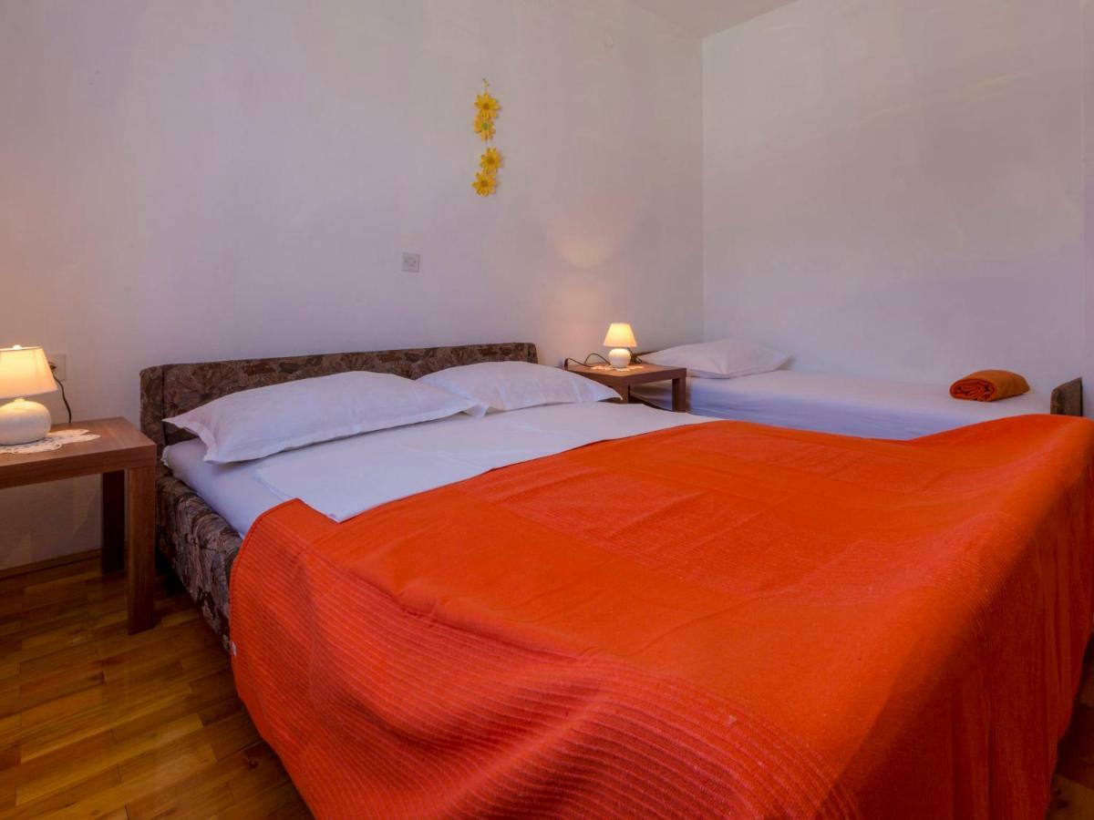 Apartment In Novi Vinodolski 15274 波威尔 外观 照片